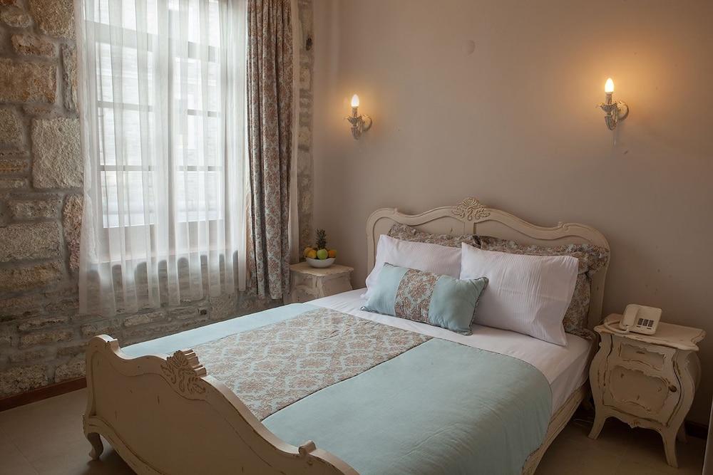 איזמיר La Petra Hotel מראה חיצוני תמונה