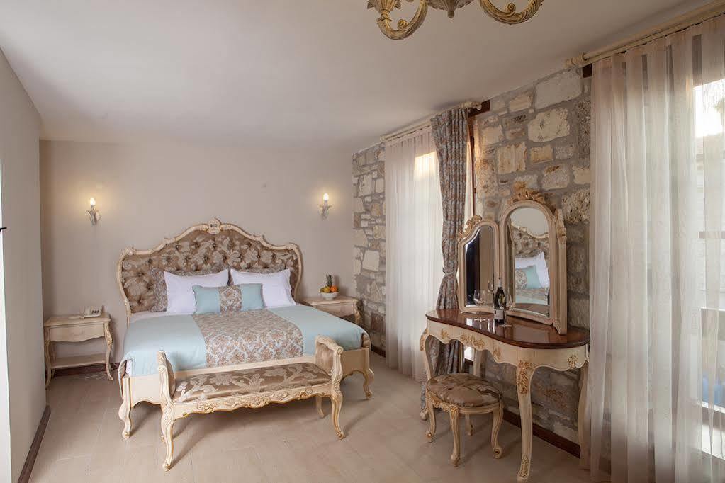 איזמיר La Petra Hotel מראה חיצוני תמונה